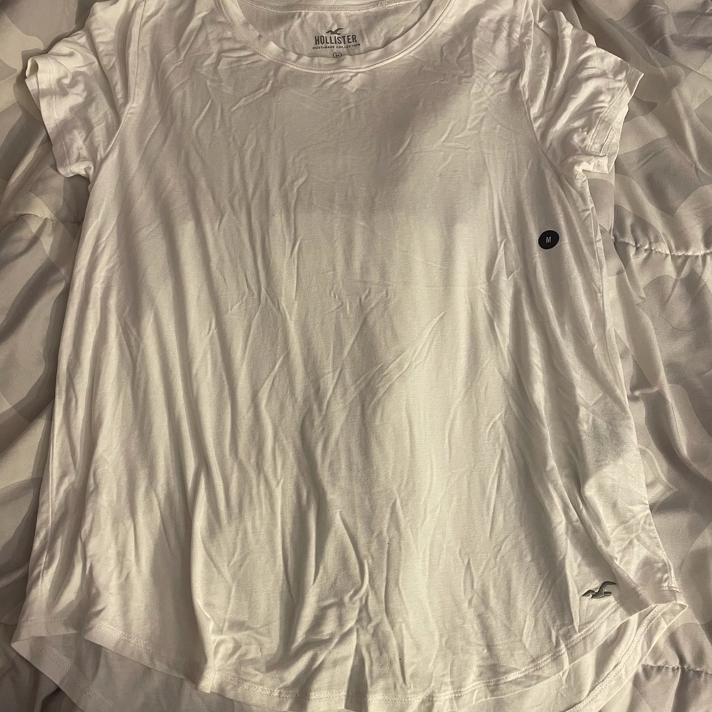hollister tee